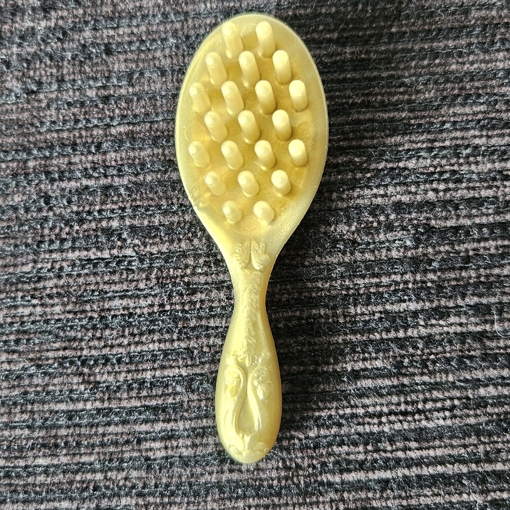 Barbie Brush - Picture 2 of 2